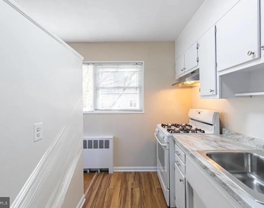 1510 N Rolfe Street - Photo Thumbnail 4
