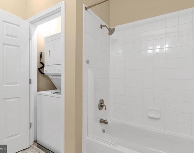 801 S Greenbrier Street - Photo Thumbnail 12