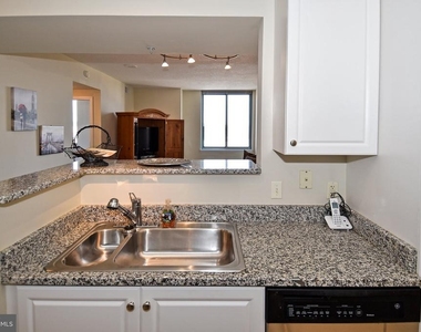851 N Glebe Road - Photo Thumbnail 13