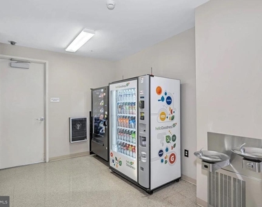 851 N Glebe Road - Photo Thumbnail 45