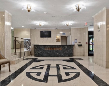 1121 Arlington Boulevard - Photo Thumbnail 2