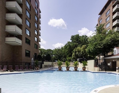 1121 Arlington Boulevard - Photo Thumbnail 20