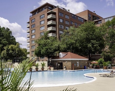 1121 Arlington Boulevard - Photo Thumbnail 18