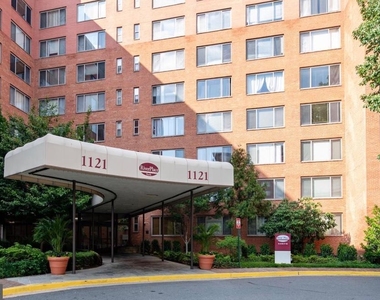 1121 Arlington Boulevard - Photo Thumbnail 1