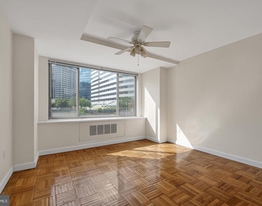 1121 Arlington Boulevard - Photo Thumbnail 14