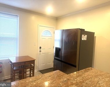 3702 Midvale Avenue - Photo Thumbnail 4