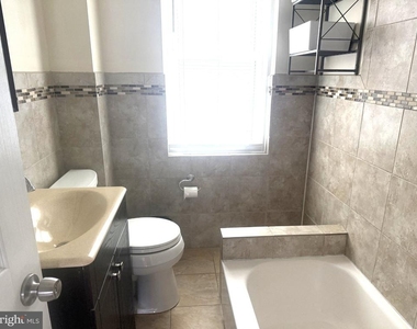 3702 Midvale Avenue - Photo Thumbnail 8