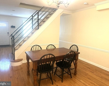 3702 Midvale Avenue - Photo Thumbnail 2
