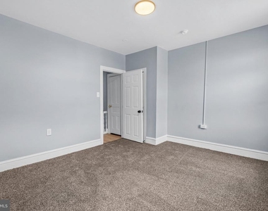 1835 W Juniata Street - Photo Thumbnail 8