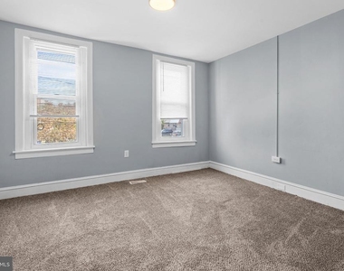 1835 W Juniata Street - Photo Thumbnail 9