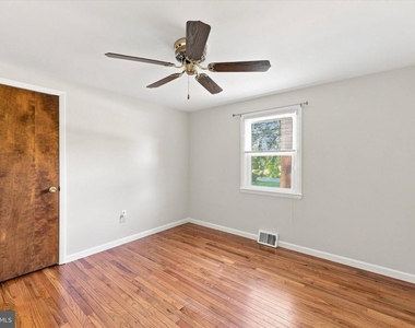 320 Richardson Road - Photo Thumbnail 14