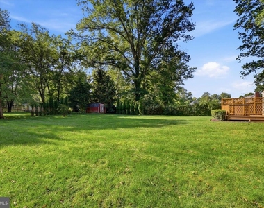 320 Richardson Road - Photo Thumbnail 23