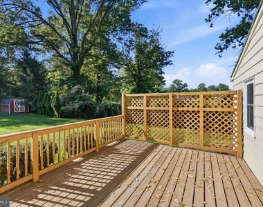 320 Richardson Road - Photo Thumbnail 22