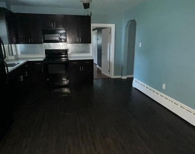 1013 Lafayette Avenue - Photo Thumbnail 10