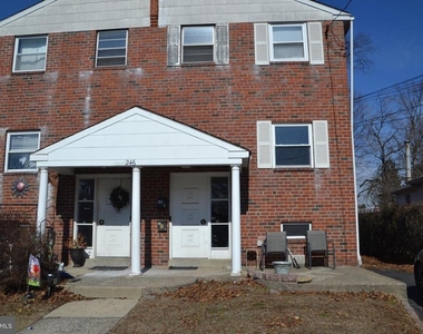 246 Ardmore Avenue - Photo Thumbnail 1