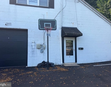 1048 Gray Avenue - Photo Thumbnail 1