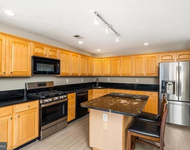 139 Coburn Road - Photo Thumbnail 16