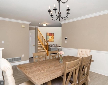 139 Coburn Road - Photo Thumbnail 5