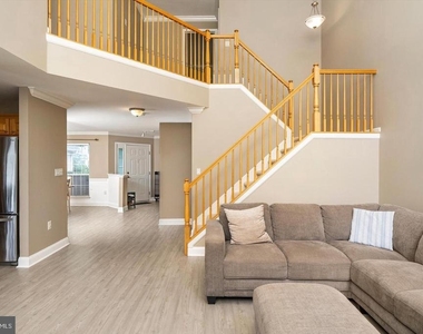 139 Coburn Road - Photo Thumbnail 10