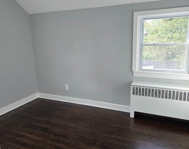14 Hillman Avenue - Photo Thumbnail 9