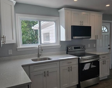 14 Hillman Avenue - Photo Thumbnail 2