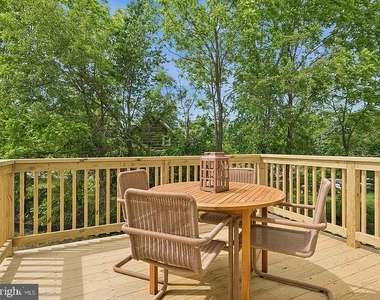 54 54 Silverbell Avenue - Photo Thumbnail 10