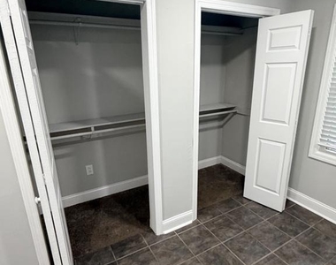 129 Pheasant Lane - Photo Thumbnail 7