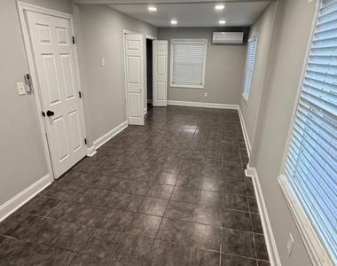 129 Pheasant Lane - Photo Thumbnail 6