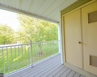 1404 Saxony Drive - Photo Thumbnail 18