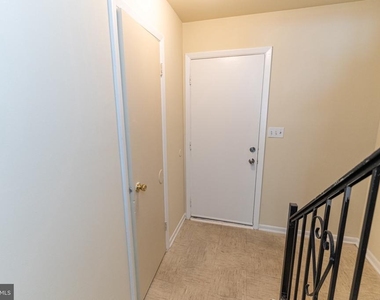 746 Hemlock Street - Photo Thumbnail 15