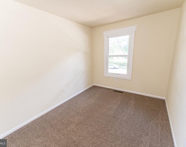 746 Hemlock Street - Photo Thumbnail 29