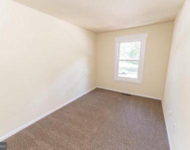 746 Hemlock Street - Photo Thumbnail 34