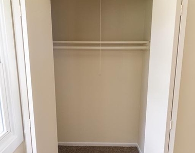 746 Hemlock Street - Photo Thumbnail 27
