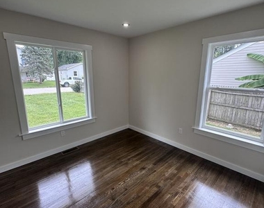 215 Prospect Avenue - Photo Thumbnail 11