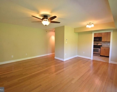 10650 Weymouth Street - Photo Thumbnail 6