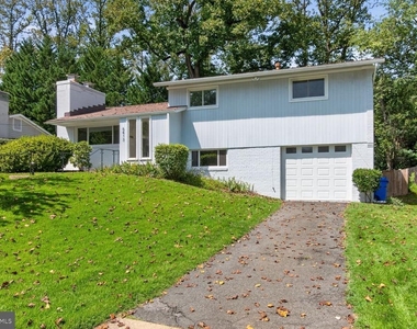 6413 Tone Drive - Photo Thumbnail 22