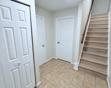 19238 Wheatfield Terrace - Photo Thumbnail 5