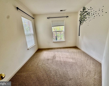 23517 Gardenside Place - Photo Thumbnail 13