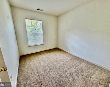 23517 Gardenside Place - Photo Thumbnail 12