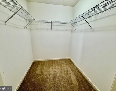 23517 Gardenside Place - Photo Thumbnail 11
