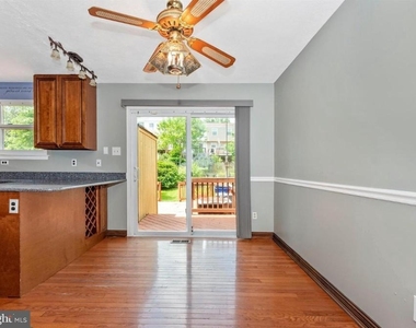 381 W Thornhill - Photo Thumbnail 8