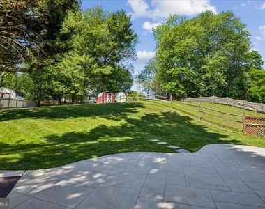 628 Autumn Sky Court - Photo Thumbnail 25