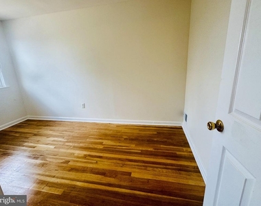 2239 Southorn Road - Photo Thumbnail 11