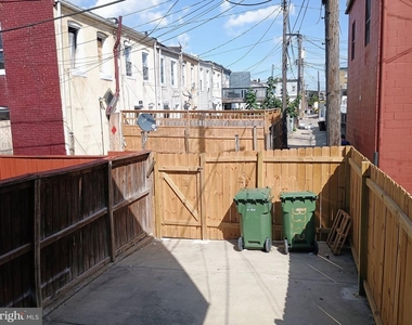 1 Clinton Street N - Photo Thumbnail 2