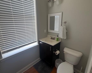 17 E 21st Street - Photo Thumbnail 8