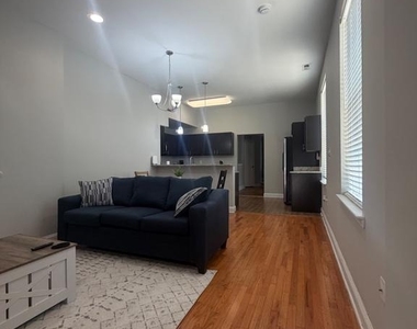 17 E 21st Street - Photo Thumbnail 5