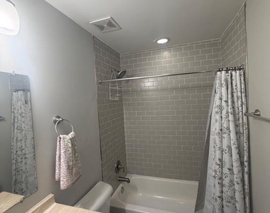 17 E 21st Street - Photo Thumbnail 12