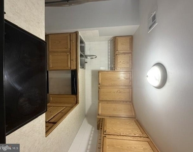 8 Kayak Court - Photo Thumbnail 8