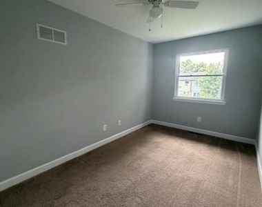 8 Kayak Court - Photo Thumbnail 23