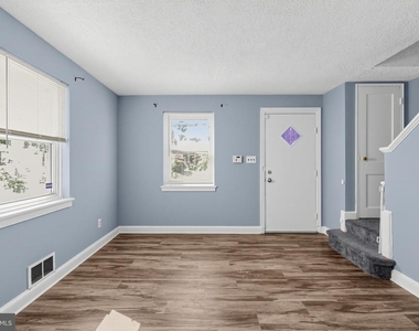 644 Burns Street Se - Photo Thumbnail 5